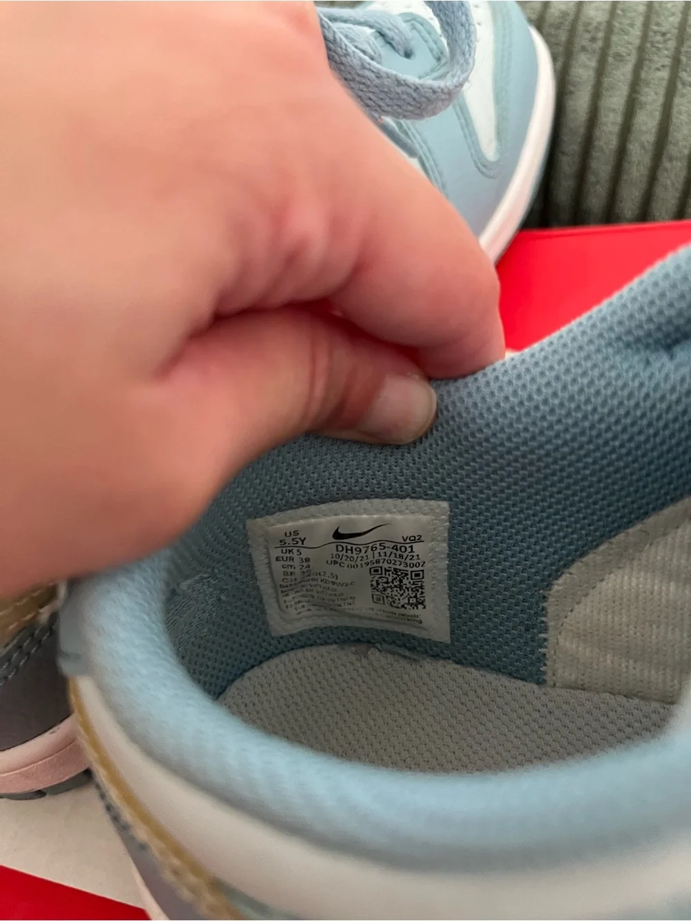 Nike Kids Dunks in Light Blue, White